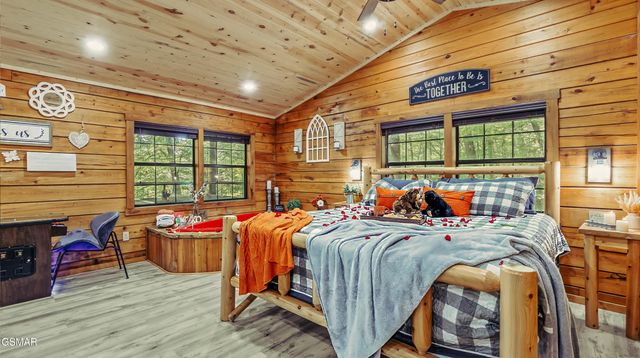 1727 Oakridge View Lane, Sevierville, TN 37876