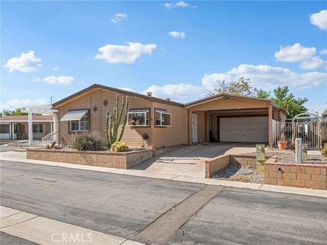 12550 Main 2, Hesperia, CA 92345