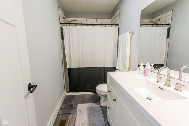 811 Iowa Street, Indianapolis, IN 46203