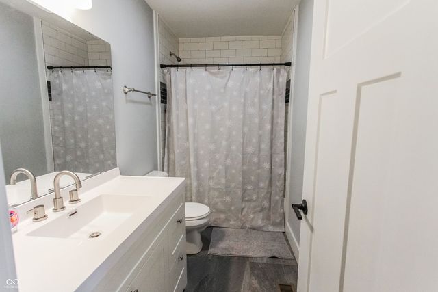 811 Iowa Street, Indianapolis, IN 46203