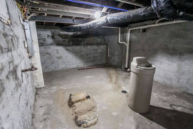 811 Iowa Street, Indianapolis, IN 46203