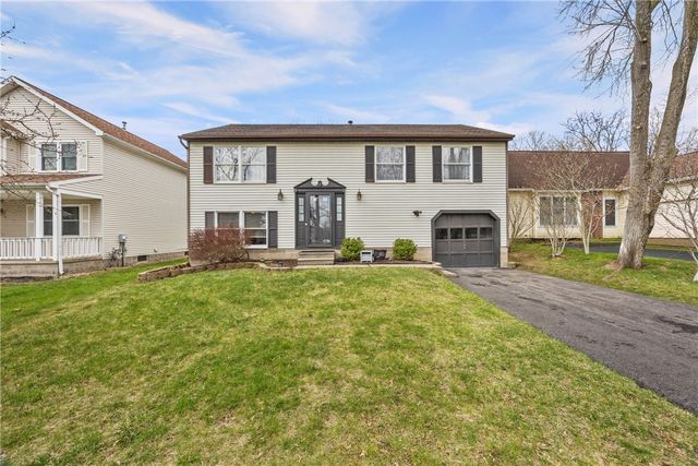 7 Shadbush, Henrietta, NY 14586