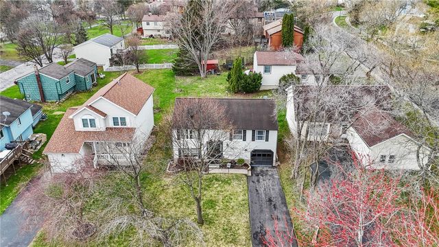 7 Shadbush, Henrietta, NY 14586