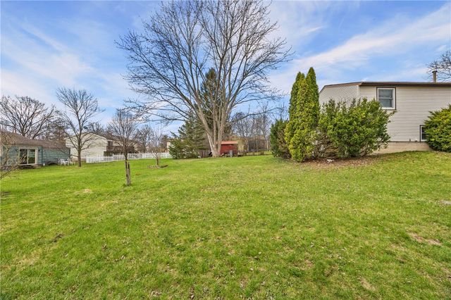 7 Shadbush, Henrietta, NY 14586