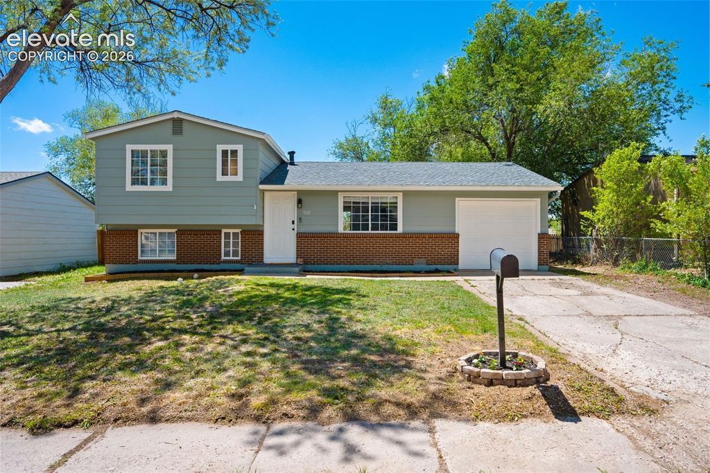 7115 White Mountain Drive, Colorado Springs, CO 80915 — exterior