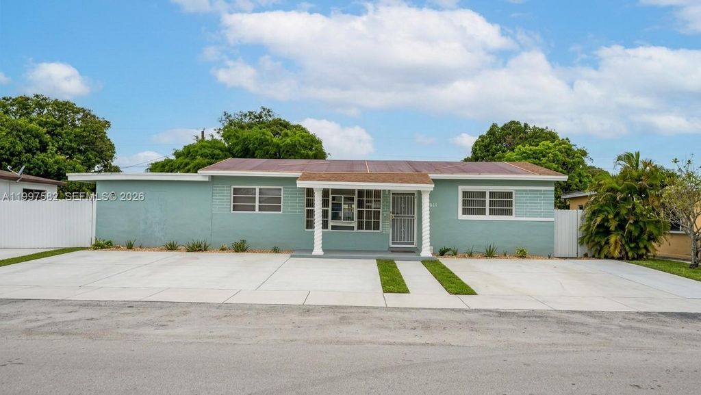 3421 NW 176th Street, Miami Gardens, FL 33056