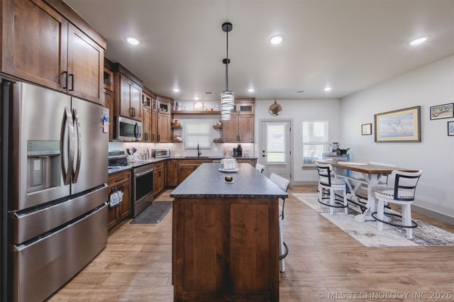 16860 W Sierra, Tahlequah, OK 74464