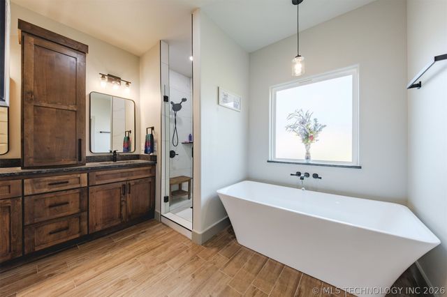 16860 W Sierra, Tahlequah, OK 74464