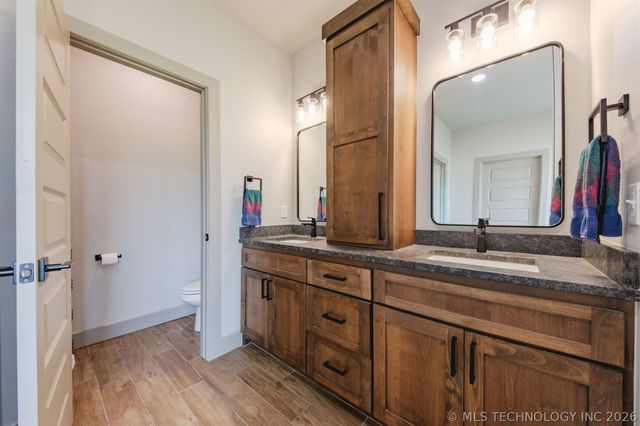 16860 W Sierra, Tahlequah, OK 74464