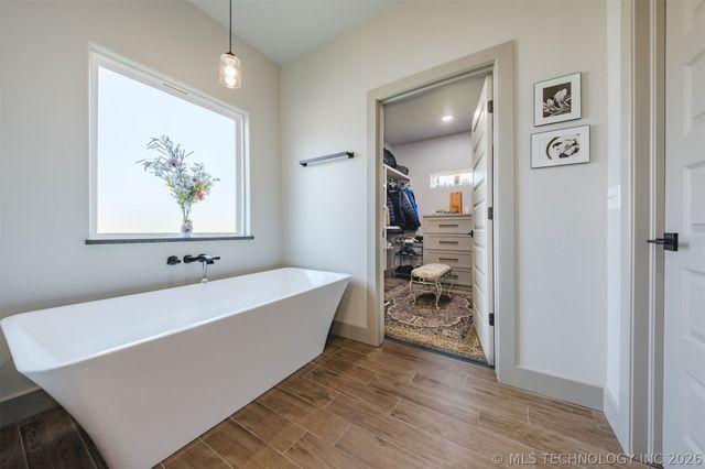 16860 W Sierra, Tahlequah, OK 74464