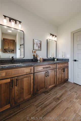 16860 W Sierra, Tahlequah, OK 74464