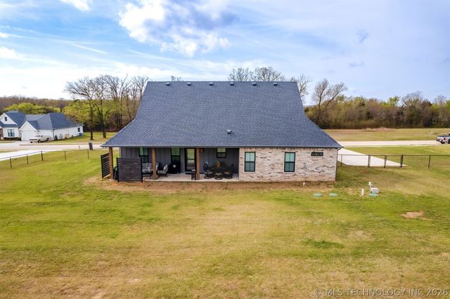 16860 W Sierra, Tahlequah, OK 74464