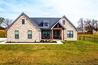 16860 W Sierra, Tahlequah, OK 74464