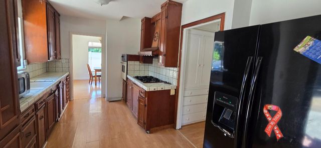393 Beemer Avenue, Sunnyvale, CA 94086