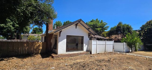 393 Beemer Avenue, Sunnyvale, CA 94086