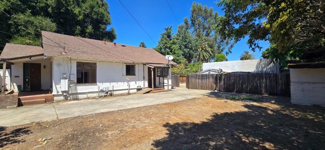 393 Beemer Avenue, Sunnyvale, CA 94086