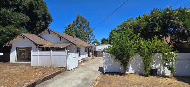 393 Beemer Avenue, Sunnyvale, CA 94086