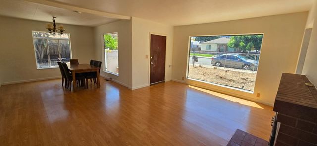 393 Beemer Avenue, Sunnyvale, CA 94086