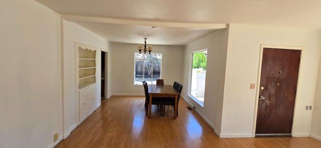 393 Beemer Avenue, Sunnyvale, CA 94086