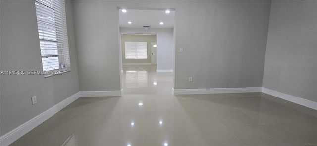 75 SW 32nd Ct Rd, Miami, FL 33135