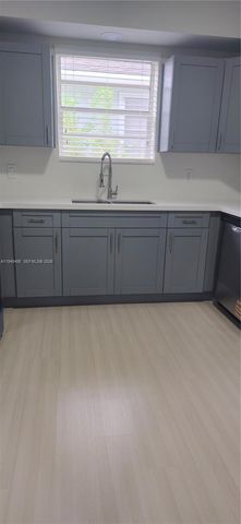 75 SW 32nd Ct Rd, Miami, FL 33135