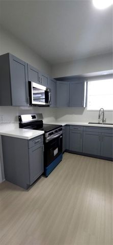 75 SW 32nd Ct Rd, Miami, FL 33135