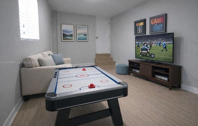 75 SW 32nd Ct Rd, Miami, FL 33135