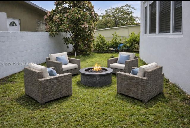 75 SW 32nd Ct Rd, Miami, FL 33135