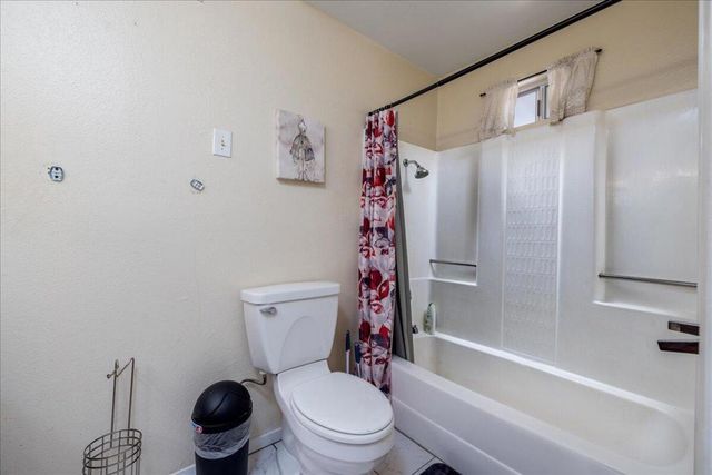 7475 Alaba Ave Avenue, Yucca Valley, CA 92284