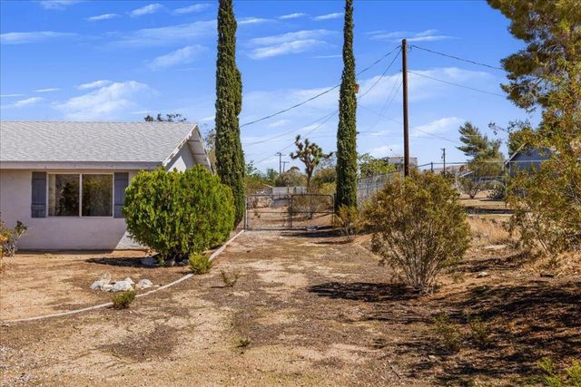 7475 Alaba Ave Avenue, Yucca Valley, CA 92284