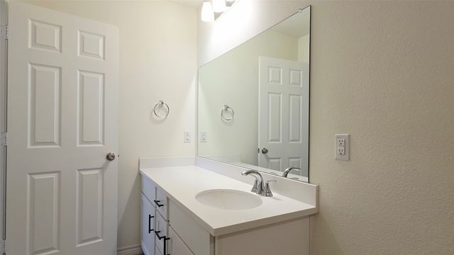 1826 Aslynn Circle, Aubrey, TX 76227