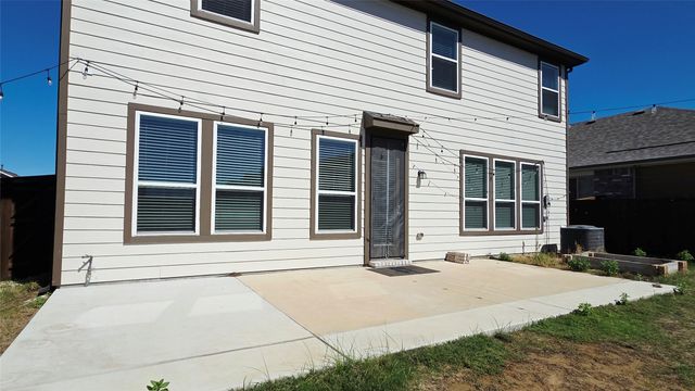 1826 Aslynn Circle, Aubrey, TX 76227