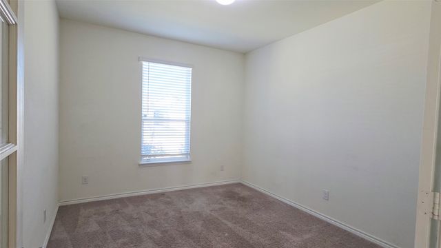 1826 Aslynn Circle, Aubrey, TX 76227