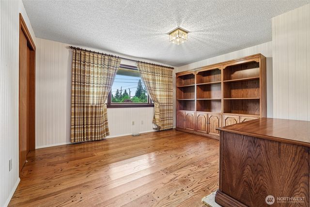 5401 Ocean Avenue, Everett, WA 98203