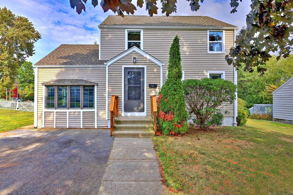 100 Matthew Drive, Stratford, CT 06614