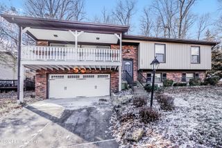 1222 Constitution Dr, Louisville, KY 40214