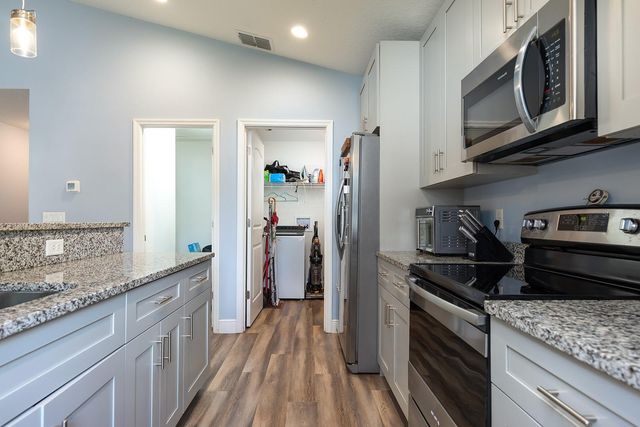 367 DAISEY AVENUE, Oviedo, FL 32765