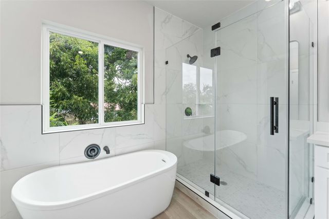 5420 Lynnfield Street A, Houston, TX 77028