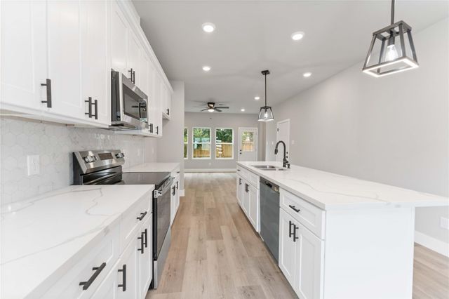 5420 Lynnfield Street A, Houston, TX 77028