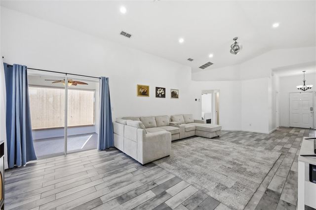 1047 BLUEGRASS DRIVE, Groveland, FL 34736