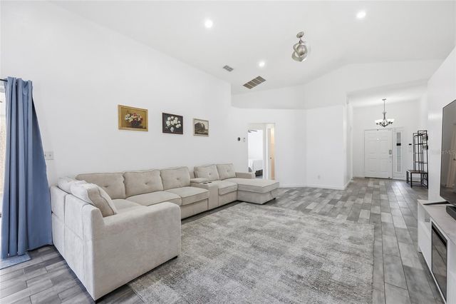 1047 BLUEGRASS DRIVE, Groveland, FL 34736