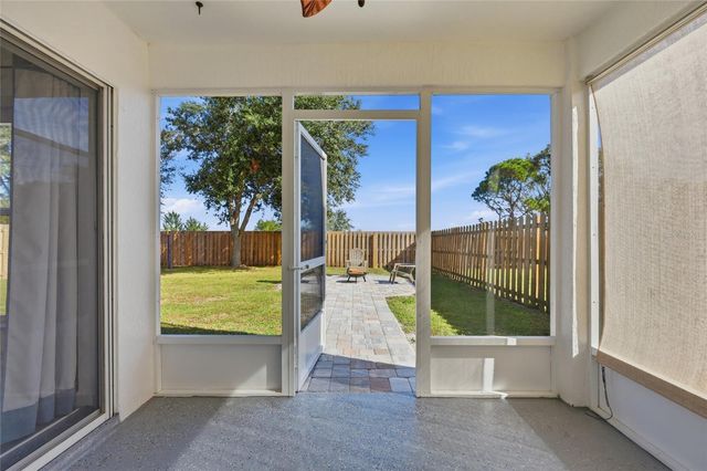 1047 BLUEGRASS DRIVE, Groveland, FL 34736