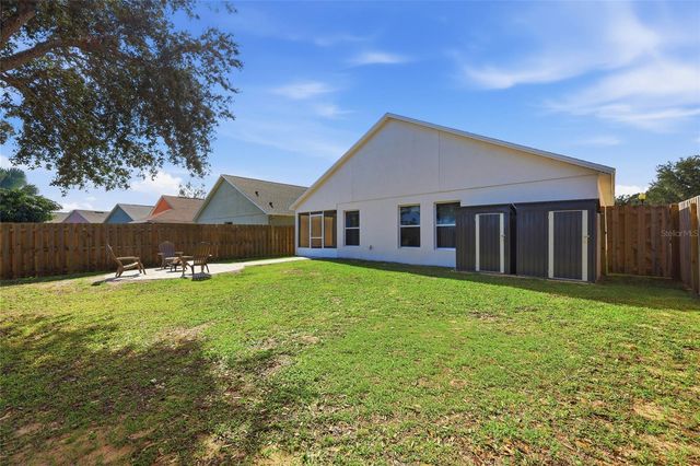 1047 BLUEGRASS DRIVE, Groveland, FL 34736
