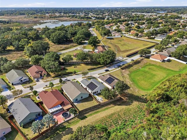 1047 BLUEGRASS DRIVE, Groveland, FL 34736