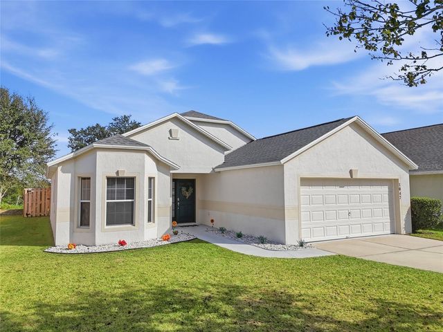 1047 BLUEGRASS DRIVE, Groveland, FL 34736