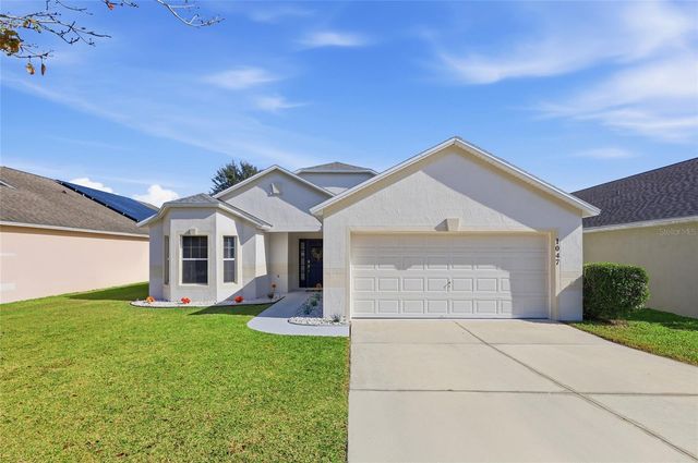 1047 BLUEGRASS DRIVE, Groveland, FL 34736