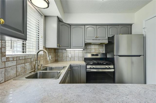 204 Northwest DR E, Round Rock, TX 78664