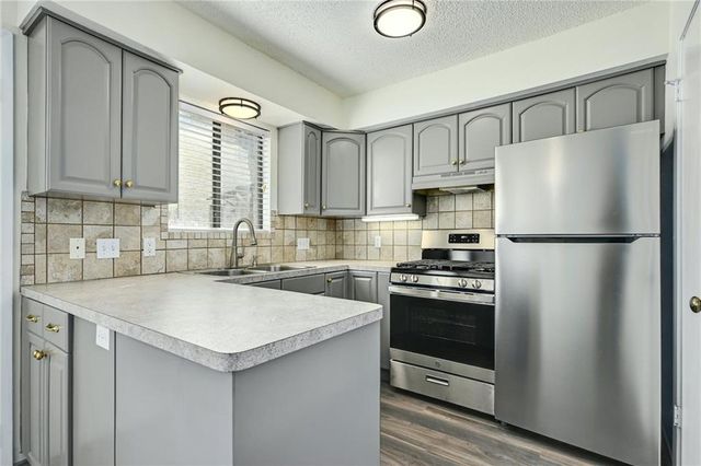 204 Northwest DR E, Round Rock, TX 78664