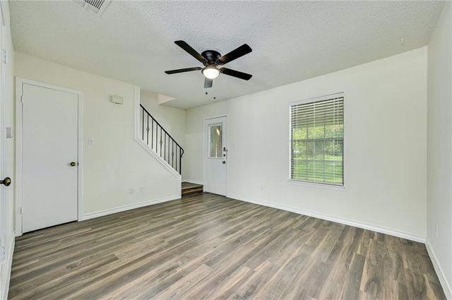 204 Northwest DR E, Round Rock, TX 78664