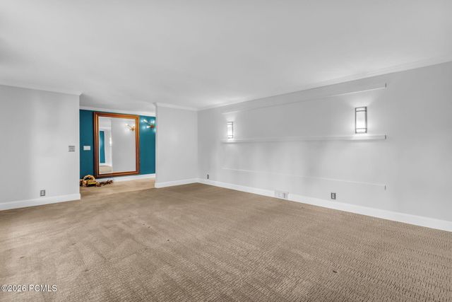 5629 S Laurelwood Street, Holladay, UT 84121